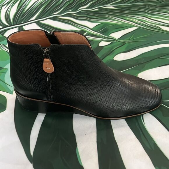 Kenneth Cole, black, leather wedge booties - Picture 3 of 8